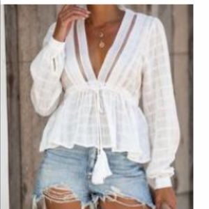 NWOT Vici Pheasant White tie front Blouse - Large